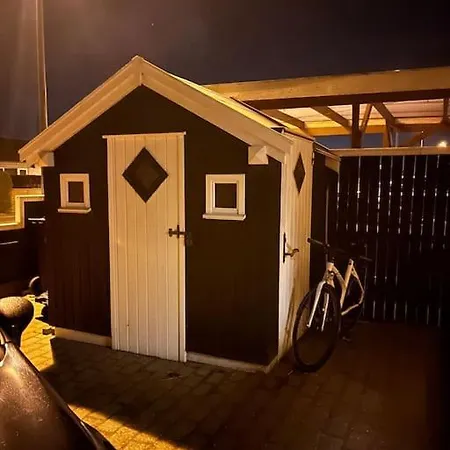 Fint Lille Raekke Hus, Med Egen Indkorsel * סקאגן