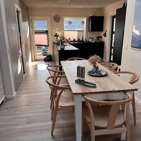 Fint Lille Raekke Hus, Med Egen Indkorsel דירה *